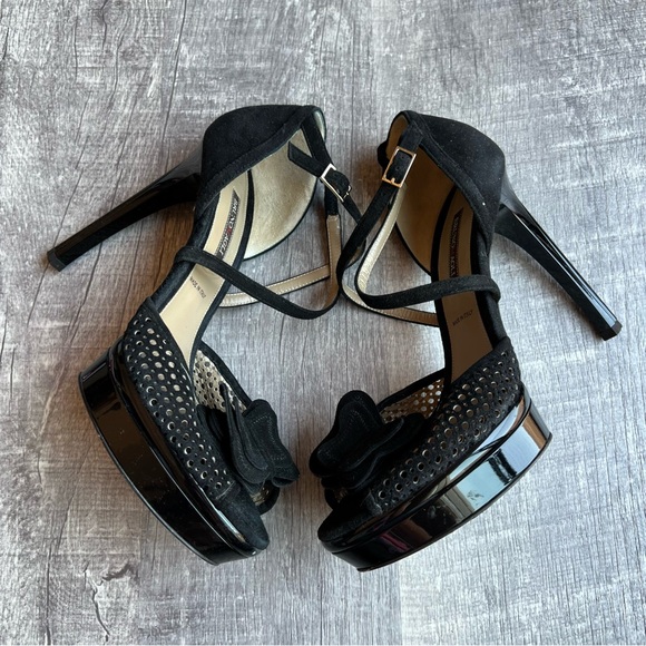 Bruno Magli Suede Leather Heels Sandals Ankle Strap Size 39 Black Butterfly - Picture 4 of 14